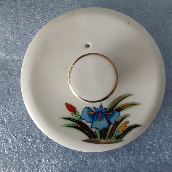 **VINTAGE- Japanese Kutani Porcelain Tea Pot with Vinyl Wrapped Bamboo Handle - Picture 7 of 9